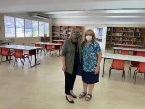 Jean Knight at Colegio Bautista de Caguas Library